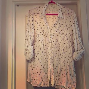 Loose fitting casual button-down blouse